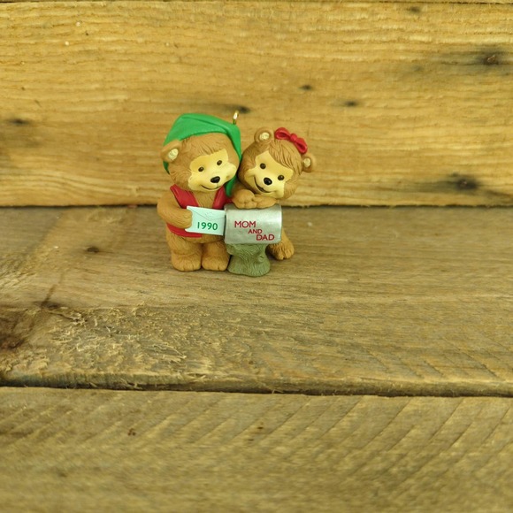 Vintage 1990 Hallmark Keepsake Ornament "Mom and Dad" / Christmas Bears - Picture 3 of 8